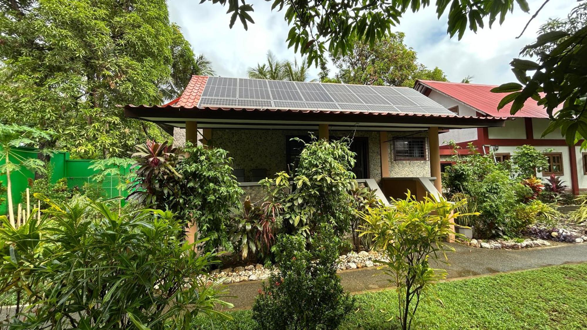 Haus Am Strand Auf Sibuyan Island Nahe Cresta De Gallo - Marevic'S Guesthouse 1 Ohne Klimaanlage Azagra エクステリア 写真