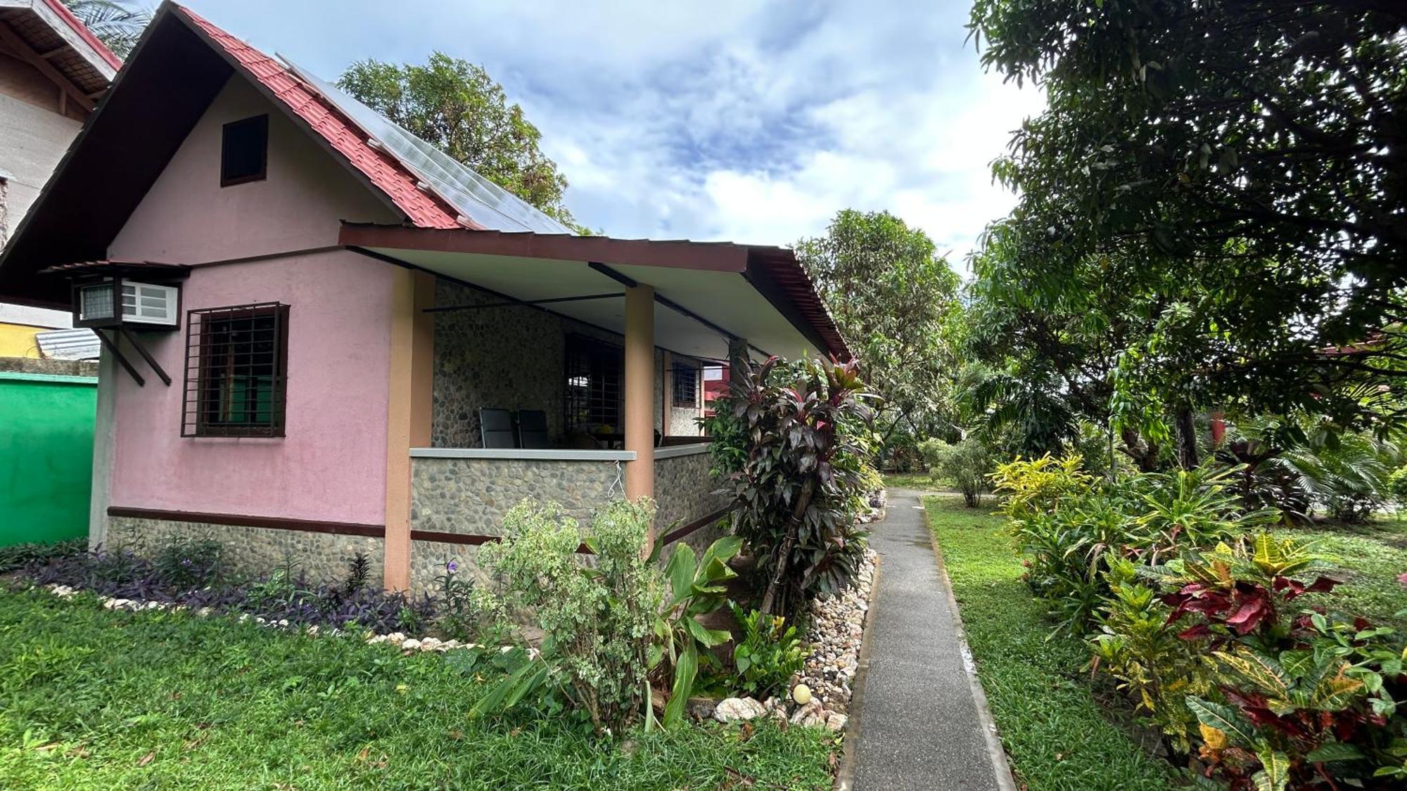 Haus Am Strand Auf Sibuyan Island Nahe Cresta De Gallo - Marevic'S Guesthouse 1 Ohne Klimaanlage Azagra エクステリア 写真