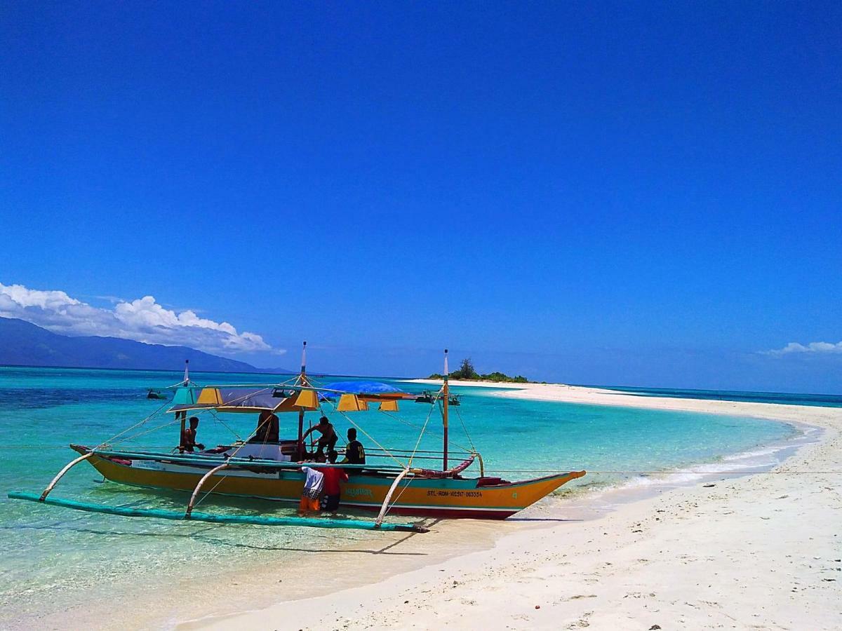 Haus Am Strand Auf Sibuyan Island Nahe Cresta De Gallo - Marevic'S Guesthouse 1 Ohne Klimaanlage Azagra エクステリア 写真