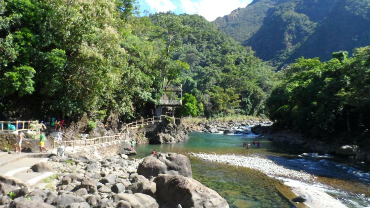 Haus Am Strand Auf Sibuyan Island Nahe Cresta De Gallo - Marevic'S Guesthouse 1 Ohne Klimaanlage Azagra エクステリア 写真